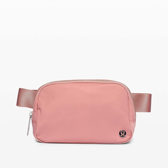 lululemon athletica Handbags - Lululemon Everywhere Belt Bag 💗